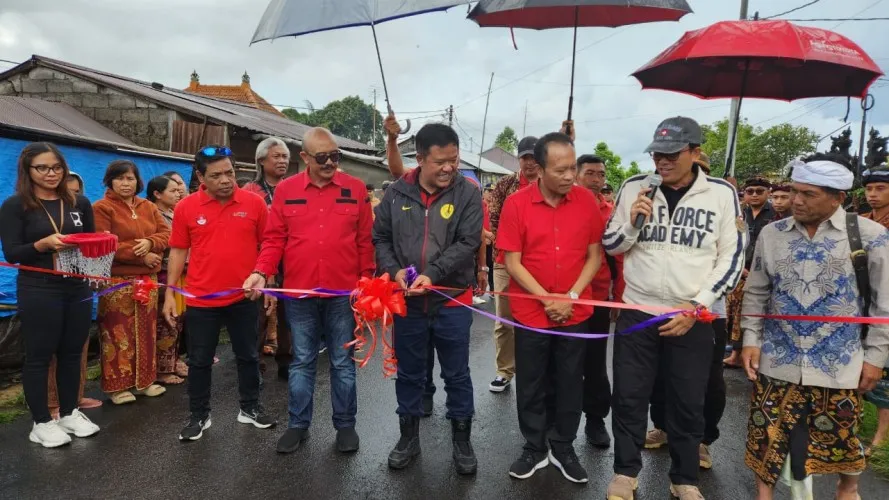 Bupati Sedana Arta Resmikan Jalan di Beberapa Desa Kabupaten Bangli